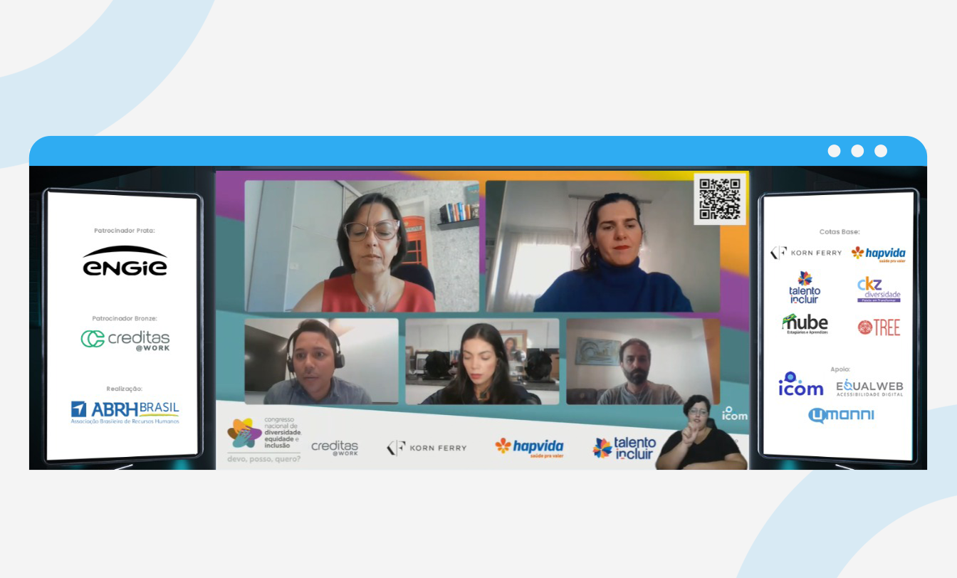 CNDEI. Imagem da palestra apresentada pela Equalweb, com a imagem de alguns participantes do congresso e ao lado das fotos, tando do lado direito quando do esquerdo, logo dos apoiadores do evento.